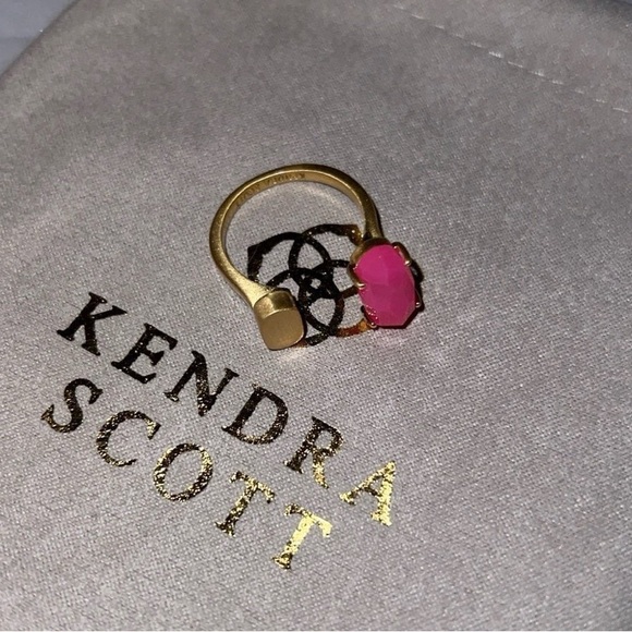 Kendra Scott Pink Agate Pryde Gold Open Ring SIZE 7 Adjustable - Picture 6 of 6